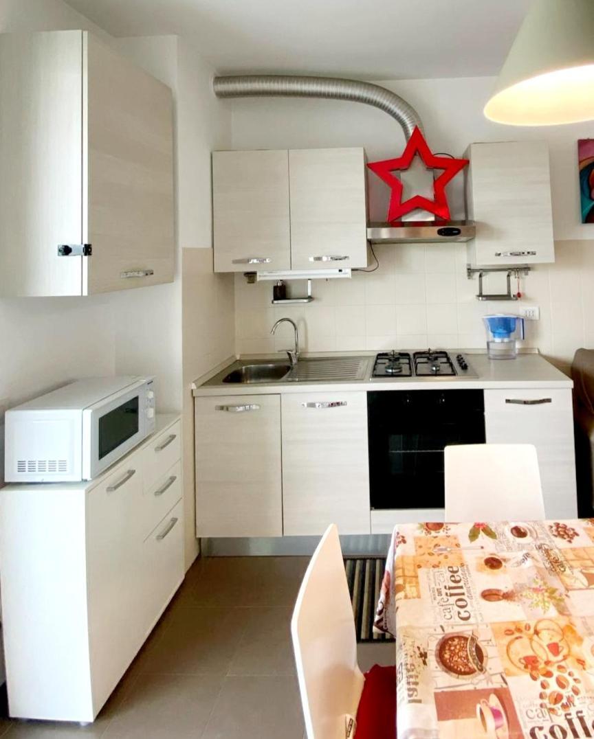 Apartment Pop House Romolo-milano Metro To Station