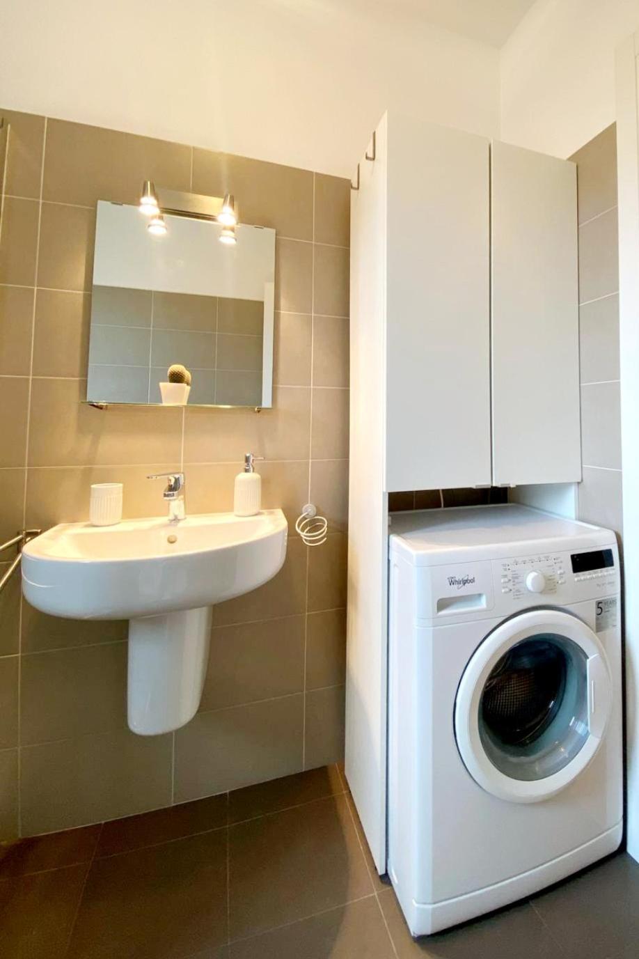 Pop House Romolo-milano Metro To Station Apartment